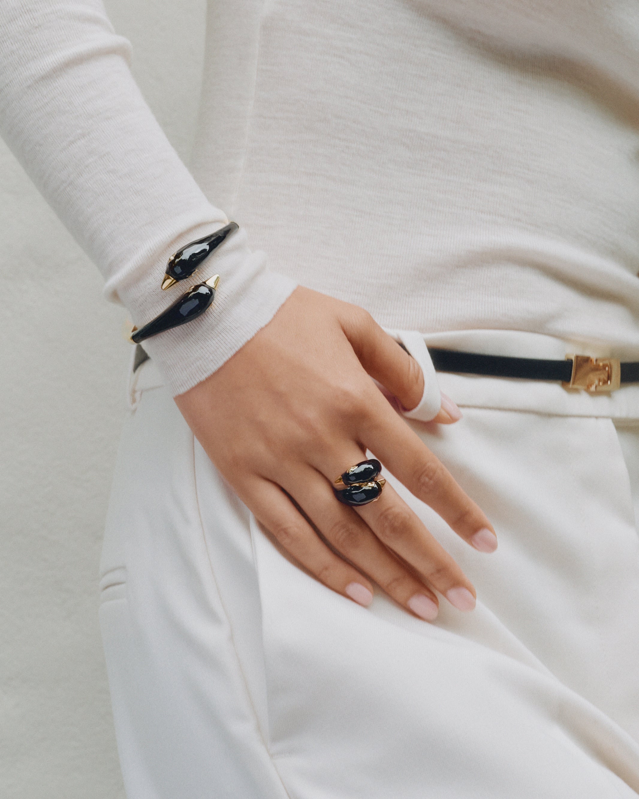 Lovebirds Ring Black Gold