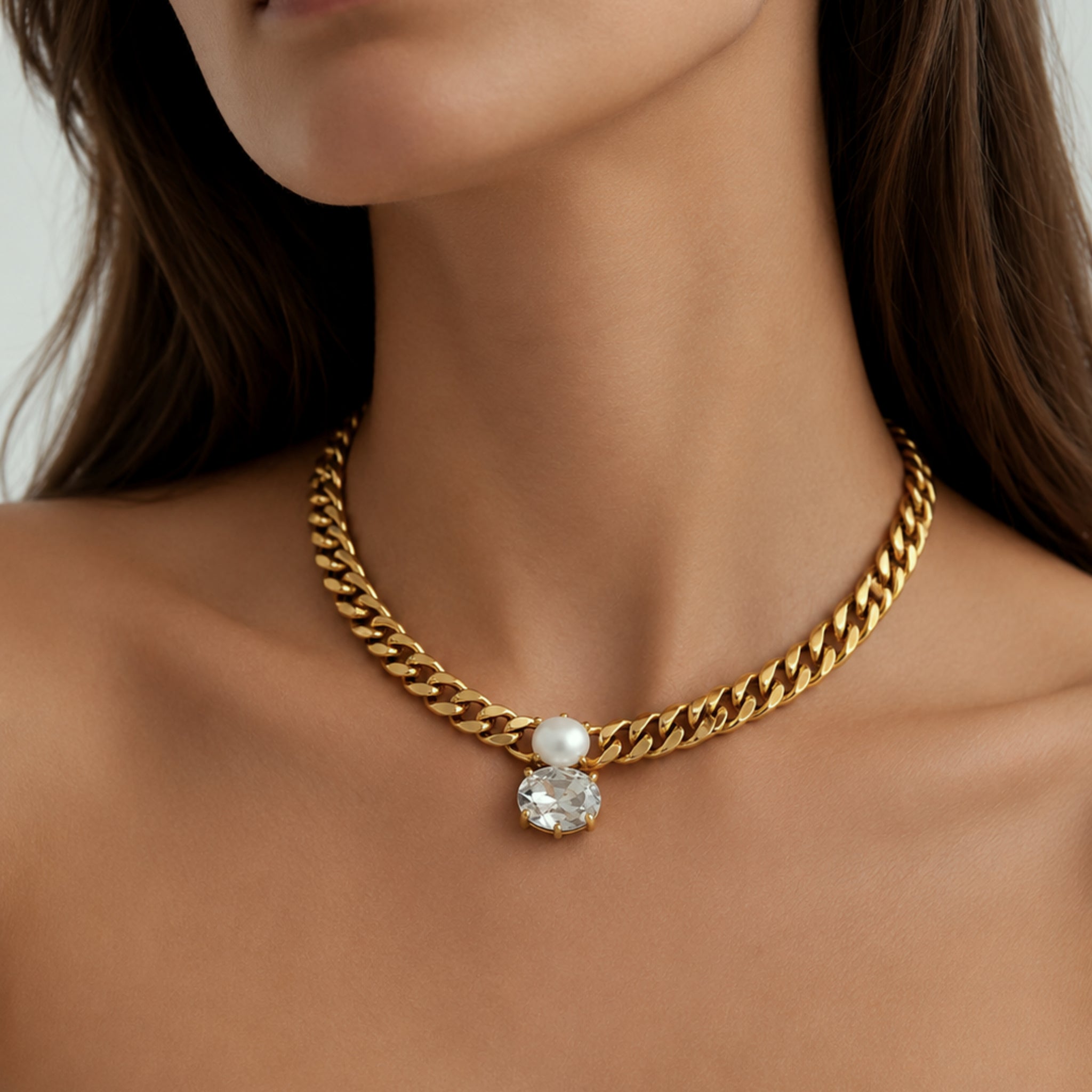 Holl Gold Necklace – Crystal / White Pearl