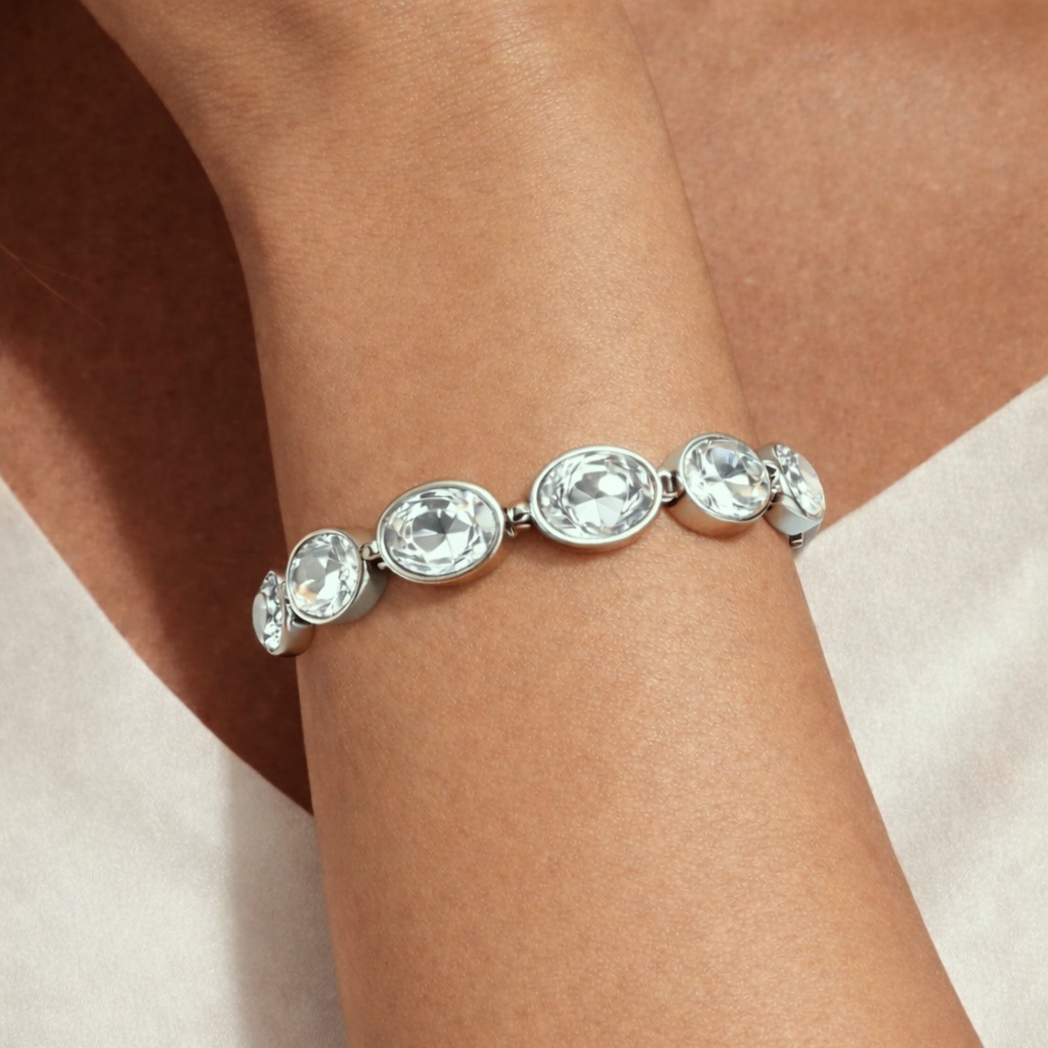 Opaline Silver Bracelet – Crystal