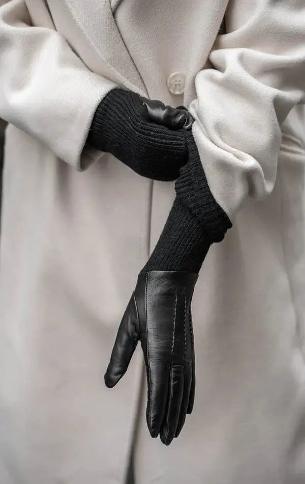Helly Glove, Cognac with Burgundy Markberg